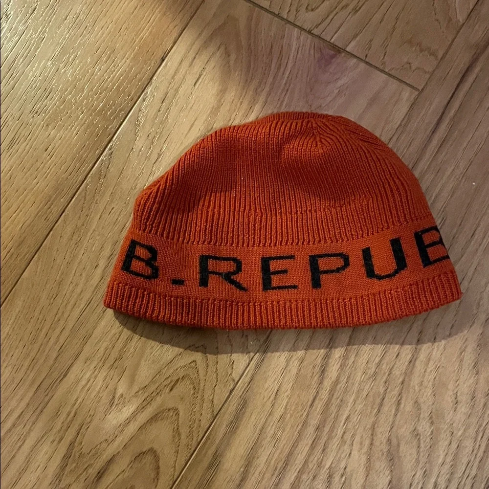 Banana Republic Bold Orange Beanie - Picture 1 of 12